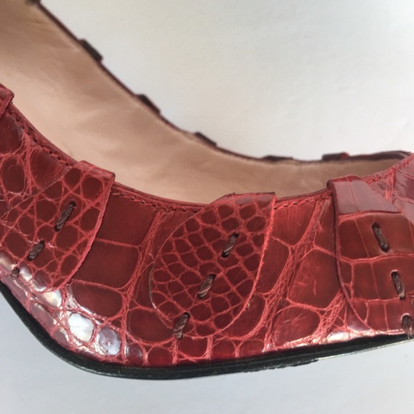 Crocodile Pumps by Laurence Decade Red Made in Italy Size 6.5 - Picture 3 of 8